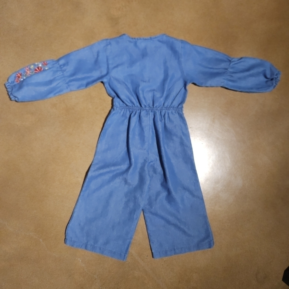 NWOT Vince Camuto 3T Girls Pantsuit with embroidery on sleeve - Picture 4 of 5
